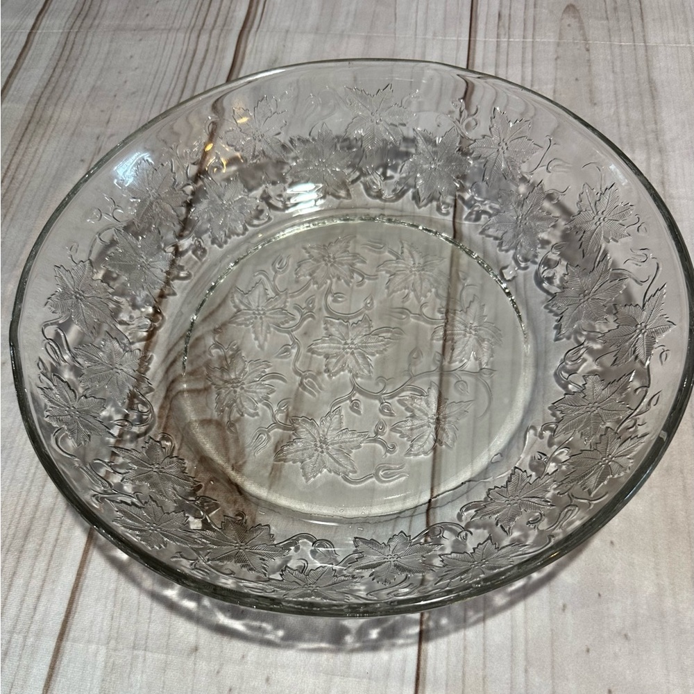Princess House Shallow Serving Bowl Fantasia Pattern